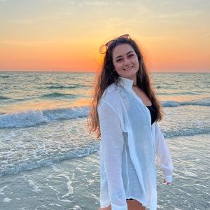 Meet your Posher, Ellie